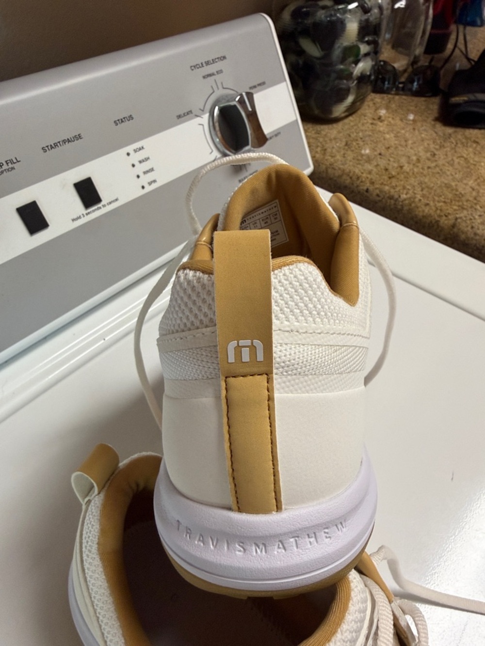 Travis Mathew White and Tan Low-Top Mesh golf shoes ⛳⛳⛳⛳